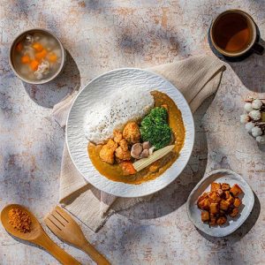 蔬菜雞肉咖哩飯 Chicken Curry with Vegetables